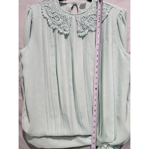 Vintage 14P Mint Green Lace Collar Pleated Blouse Women Long Sleeve Pearl Button - Picture 6 of 6